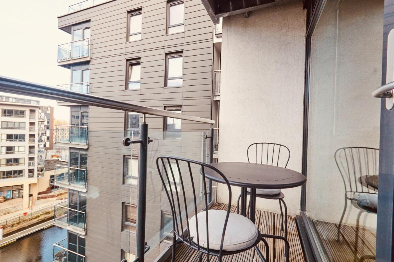 Deluxe City Apt, Beautiful River View,Free Parking No Balcony Leeds  Exterior photo
