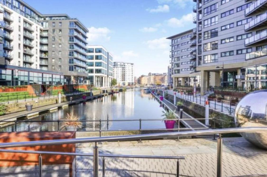 Deluxe City Apt, Beautiful River View,Free Parking No Balcony Leeds  Exterior photo