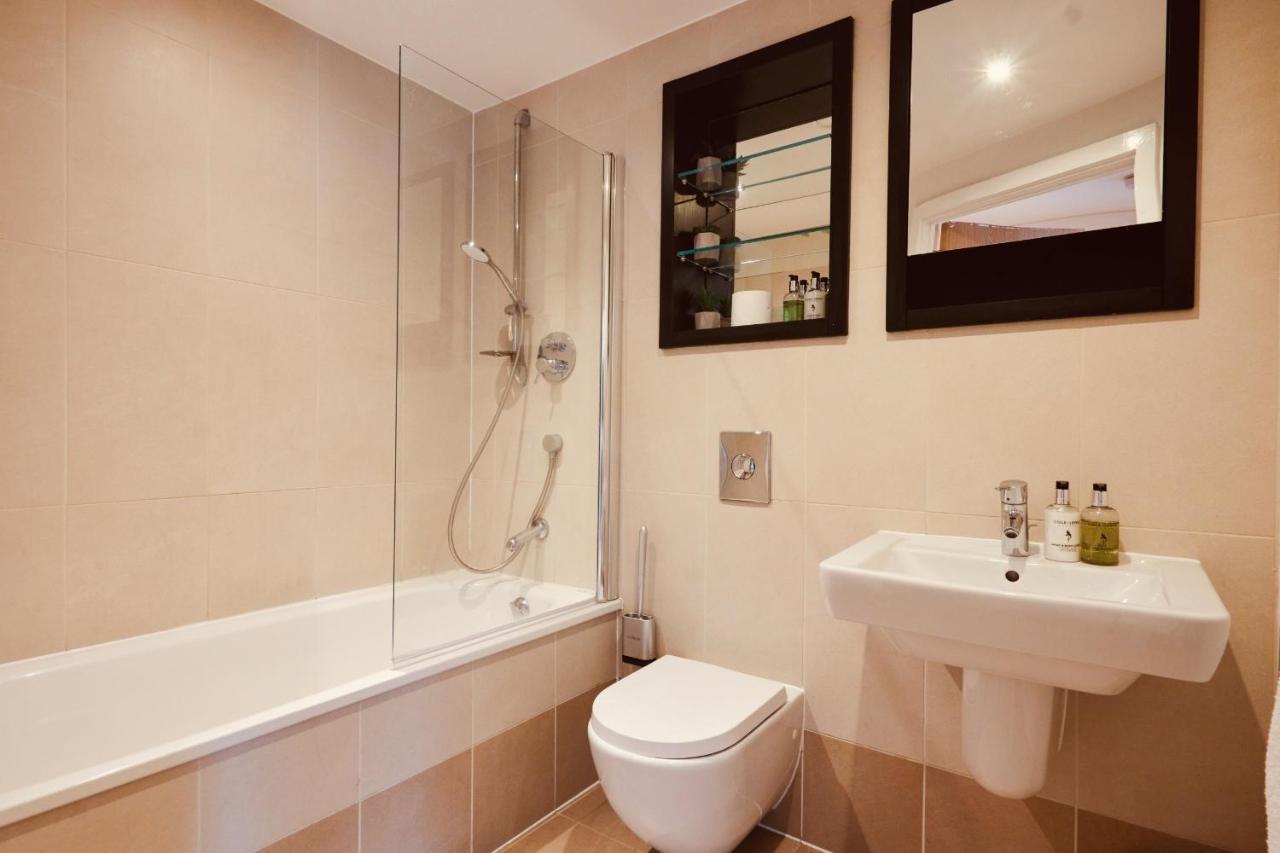 Deluxe City Apt, Beautiful River View,Free Parking No Balcony Leeds  Exterior photo