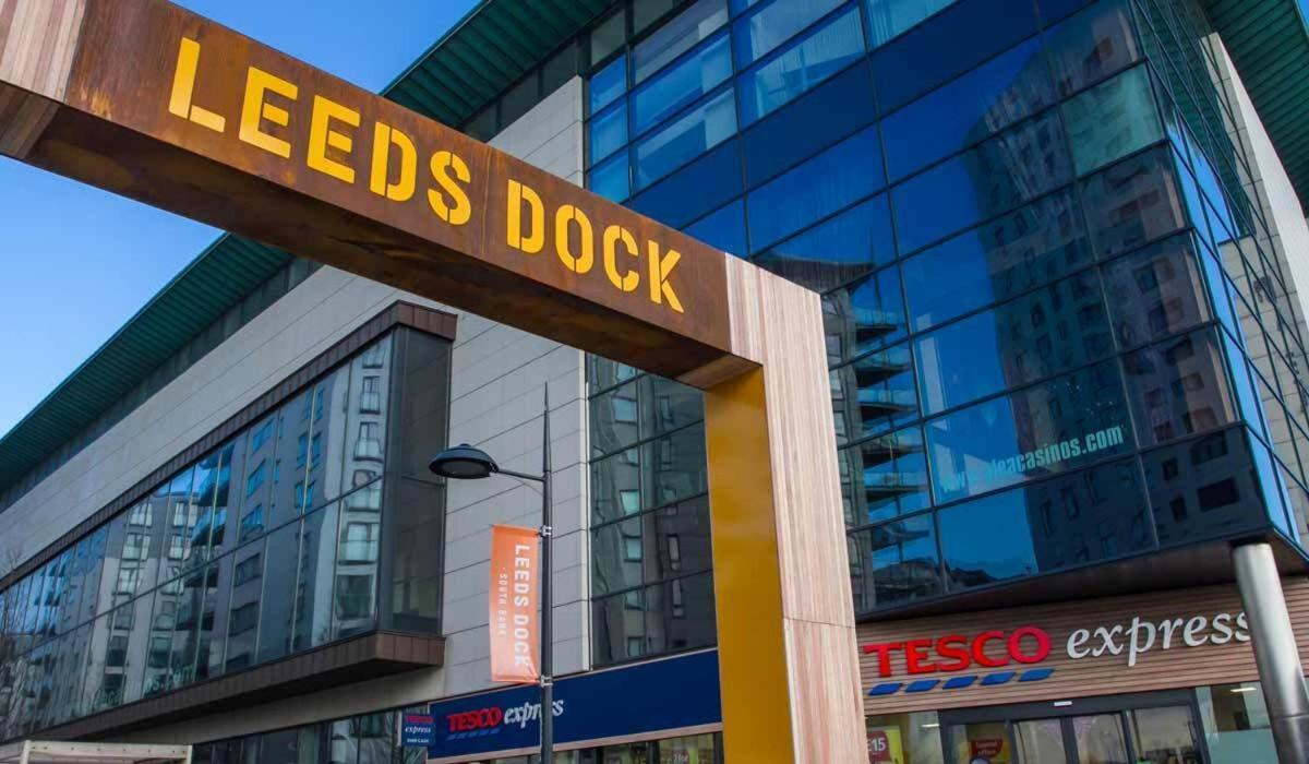 Deluxe City Apt, Beautiful River View,Free Parking No Balcony Leeds  Exterior photo